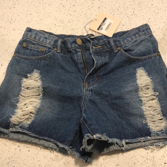 Kittenish Jean shorts - Picture 2 of 2